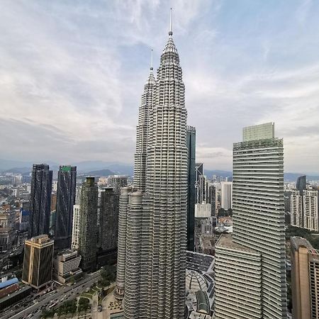 Sky Suites Klcc By Autumn Suites Premium Stay Kuala Lumpur Exterior photo