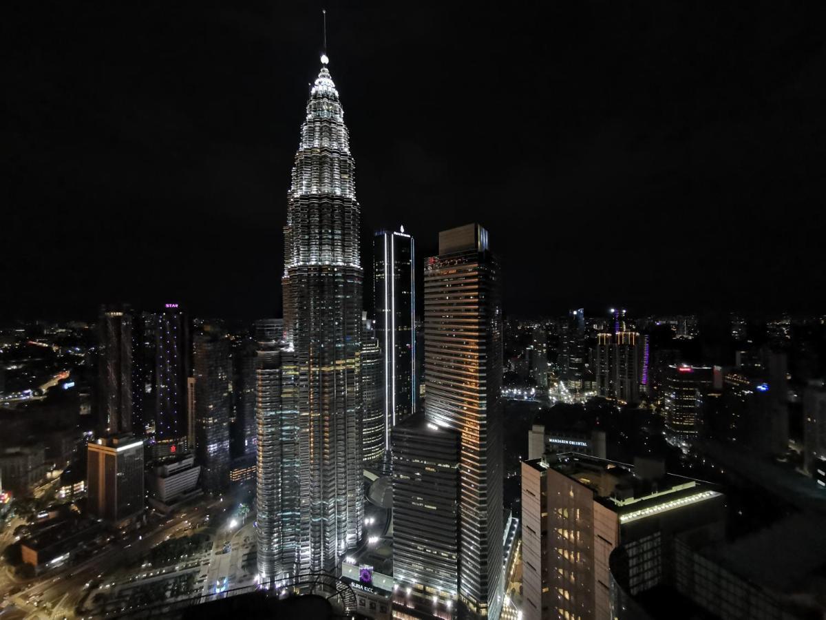 Sky Suites Klcc By Autumn Suites Premium Stay Kuala Lumpur Exterior photo