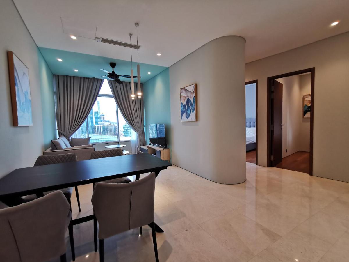Sky Suites Klcc By Autumn Suites Premium Stay Kuala Lumpur Exterior photo