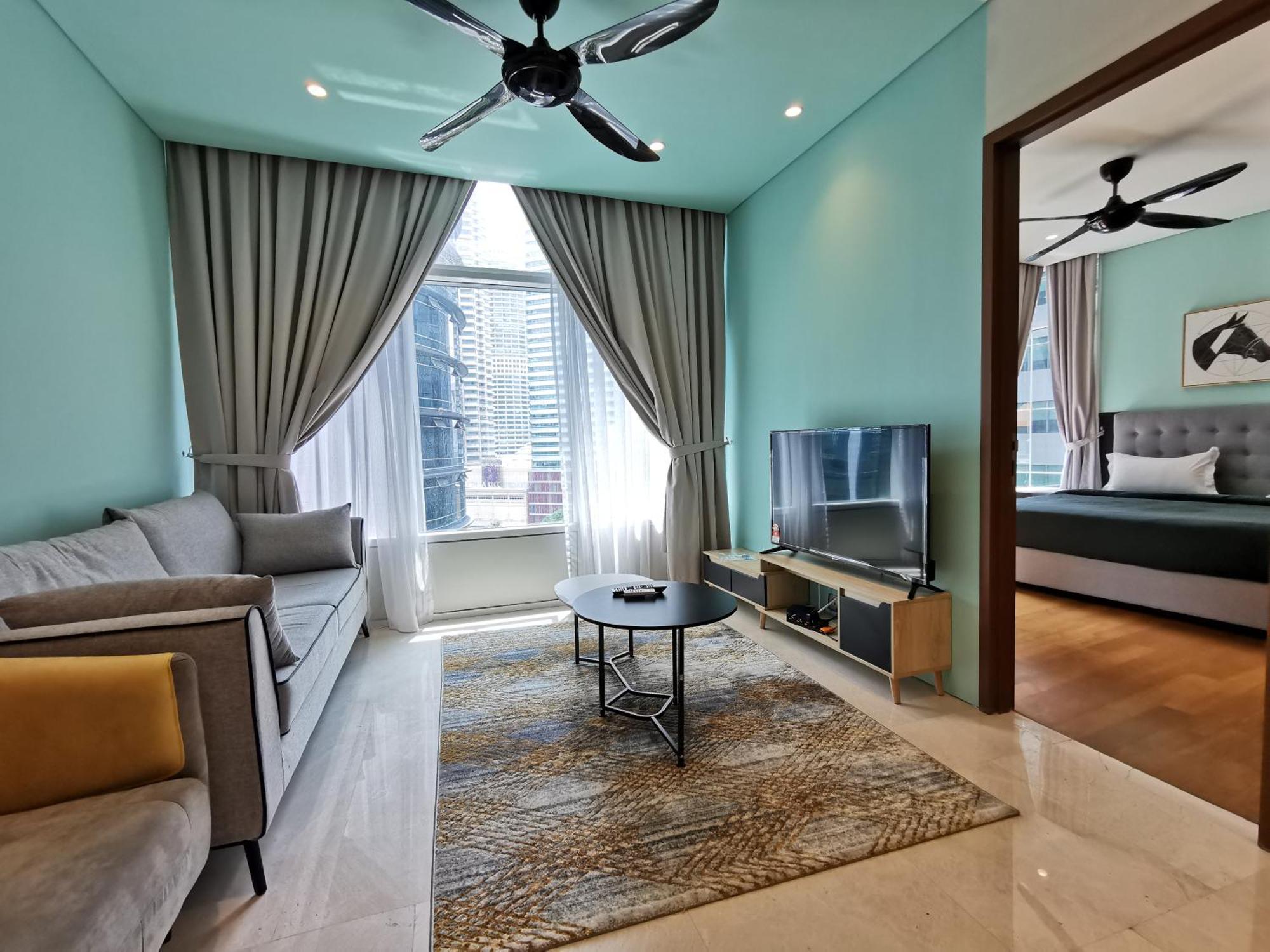 Sky Suites Klcc By Autumn Suites Premium Stay Kuala Lumpur Room photo